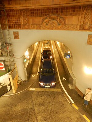 Vieux Tunnel sous l'Elbe (Alter Elbtunnel) à Hambourg 