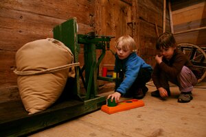 Enfants au musée de plein air de Glentleiten