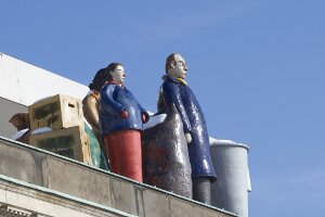 Les étrangers - Die Fremden