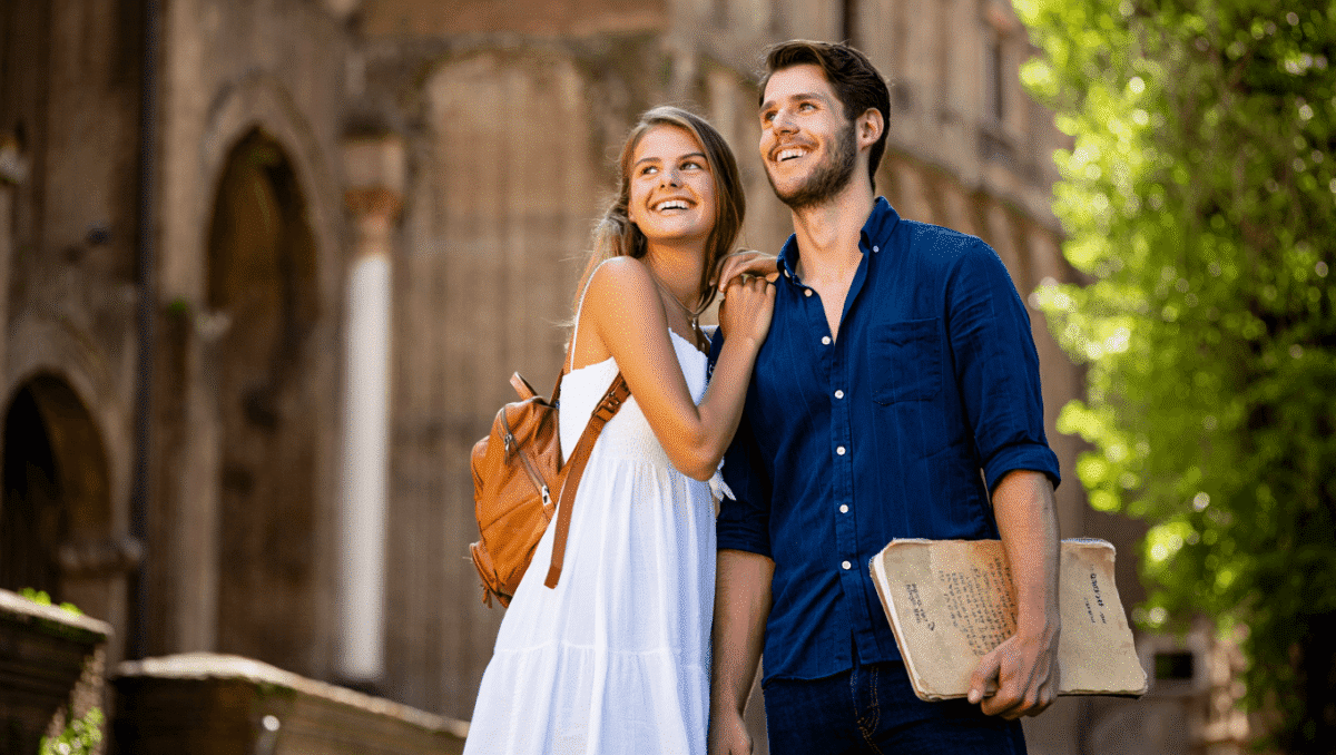 Conseils d’un couple pour apprendre l’italien et réaliser leur rêve en Italie