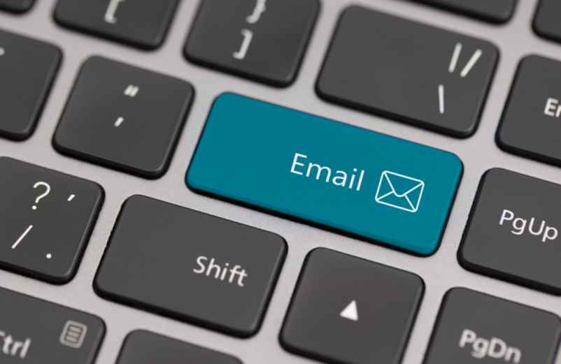 Pourquoi une adresse mail professionnelle est indispensable lors des déplacements professionnels ? Allemagne Voyage