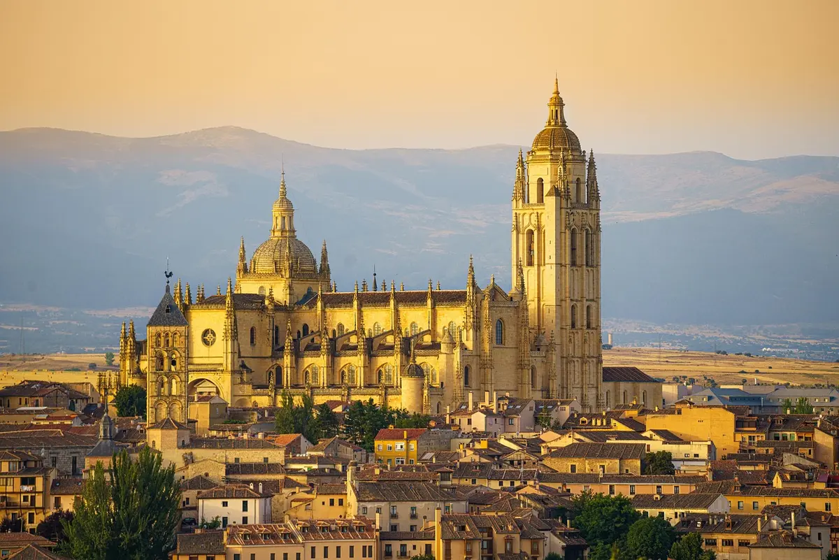 Centre historique médiéval de Ratisbonne avec cathédrale gothique
