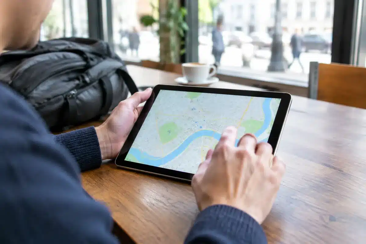 Itinéraires et cartes détaillées du guide Vanupied pour vos balades en ville