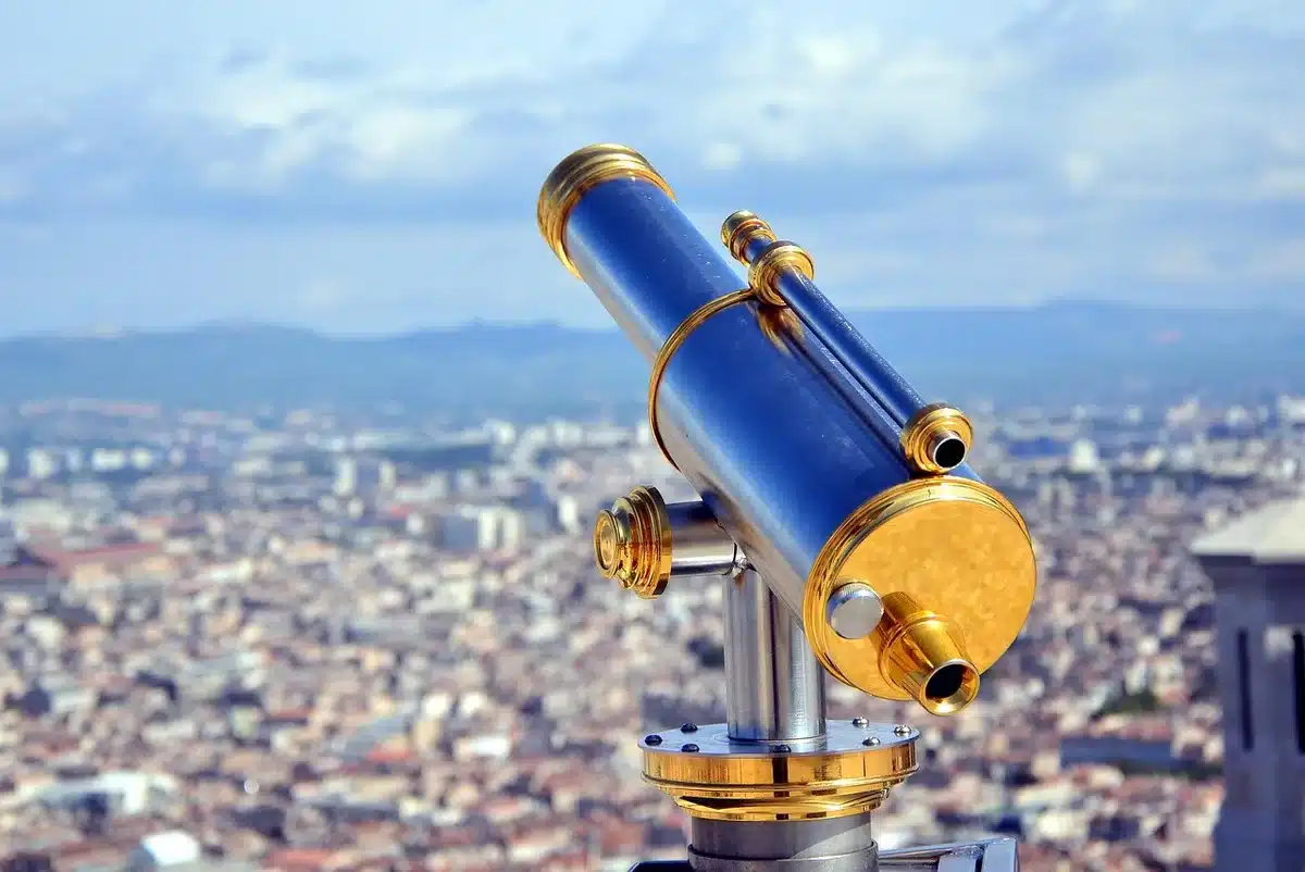 Vue panoramique depuis le Schlossberg sur les toits de Graz